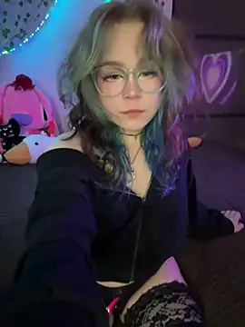MaddisonHaas stripchat live cam model