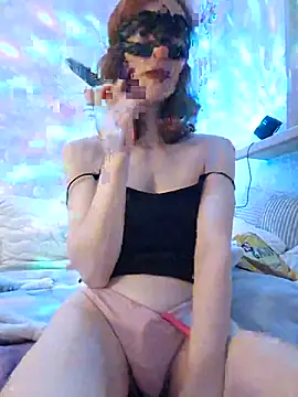 xRedHair stripchat live cam model