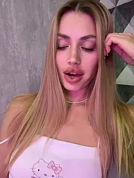 Elizabeth_Tay stripchat live cam model