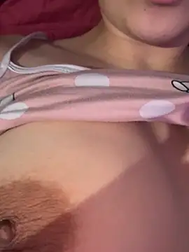 dalouababy stripchat live cam model