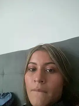 valen_rodri stripchat live cam model
