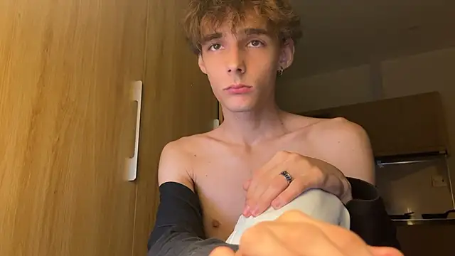 YourLucius stripchat live cam model