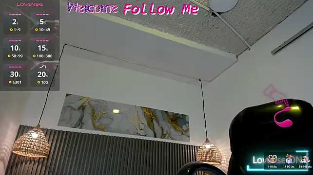 Dyla_n18 stripchat live cam model