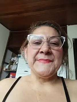 JULIETA_21- stripchat live cam model