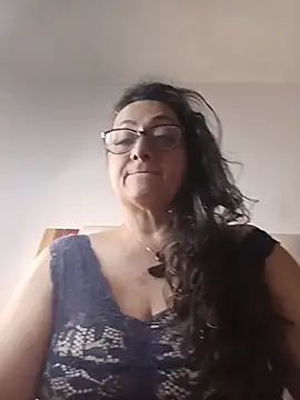 AlessandraLeroy stripchat live cam model
