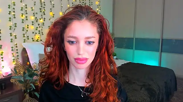 ChristinaConteeree stripchat live cam model