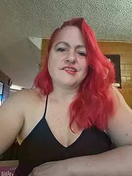 Scarlett45_ stripchat live cam model
