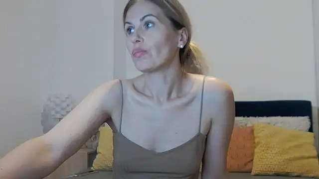 Lika_Soul stripchat live cam model
