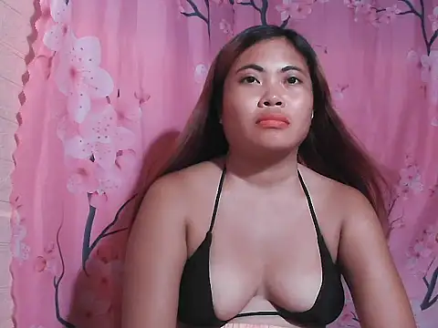 Hot_Samantha4u stripchat live cam model