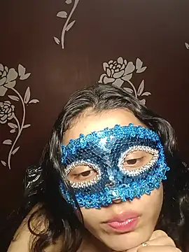 Sommiya_love stripchat live cam model