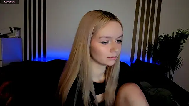 viyy stripchat live cam model
