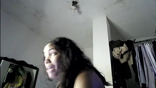 Skinny_sweet_2 stripchat live cam model
