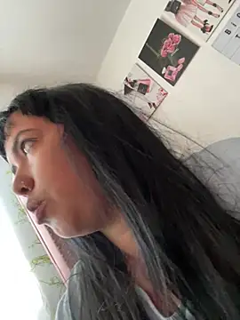 LillyCandy stripchat live cam model