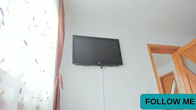 wildalissa stripchat live cam model