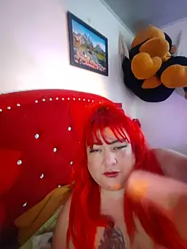 Nastymomslave stripchat live cam model