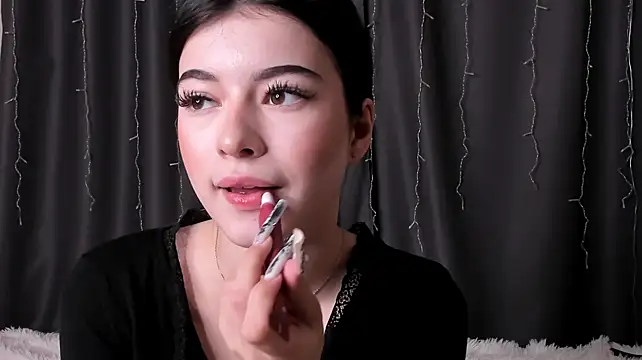 youllwanttocomeback stripchat live cam model