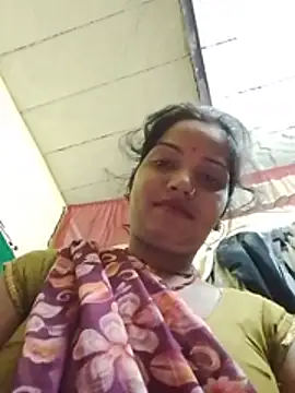 Seema_guptaji stripchat live cam model