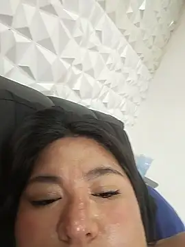RominaRey stripchat live cam model