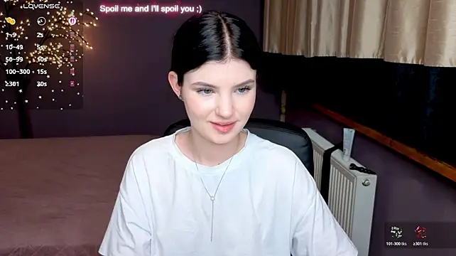 AnnaYount stripchat live cam model