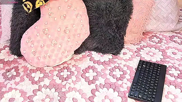BrendaKennedy stripchat live cam model
