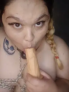 IsabelCristine stripchat live cam model