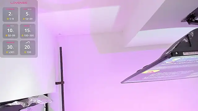 Kylie2211 stripchat live cam model