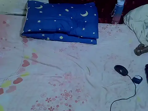 pretty_leew stripchat live cam model