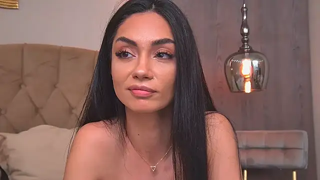 VivienneStark stripchat live cam model