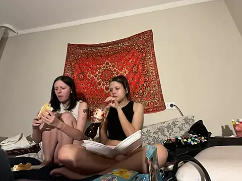 Catherine19Hunt stripchat live cam model