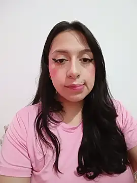 AlondraaGomez33 stripchat live cam model