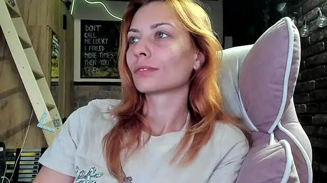 karo123421 stripchat live cam model