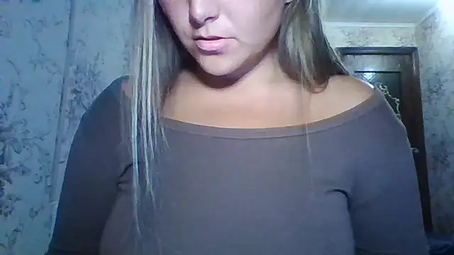 Evasapples stripchat live cam model