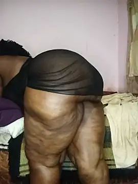 Sweetblackassxxx505 stripchat live cam model
