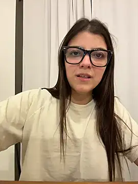 lilylovelesss stripchat live cam model