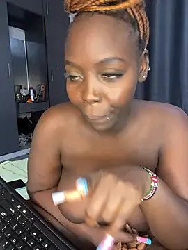 Mysterious_coco stripchat live cam model