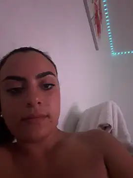 Elyza_Ibarra stripchat live cam model