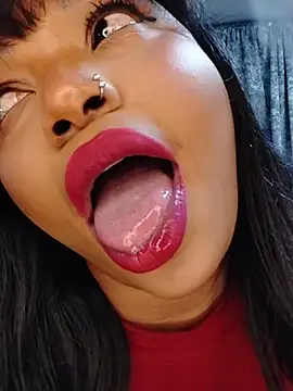 Sugartonguexx stripchat live cam model