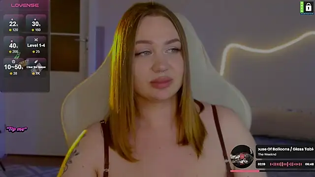 -LinaLove- stripchat live cam model