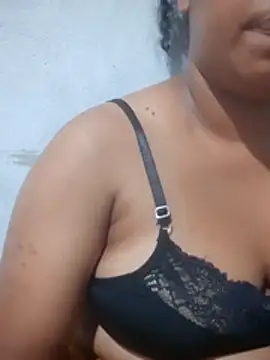 Sydneyputinha stripchat live cam model