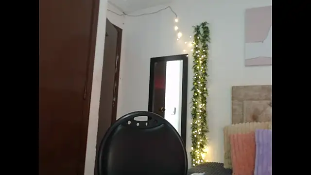 Noapino stripchat live cam model