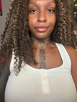 MistiSavannah stripchat live cam model