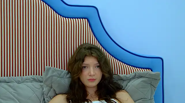 SophiaProve stripchat live cam model