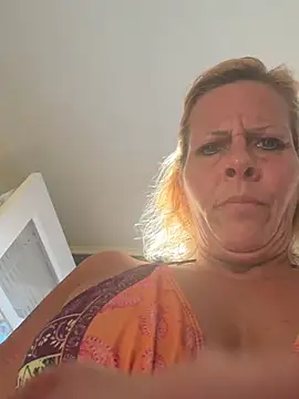 FireAfterDark stripchat live cam model