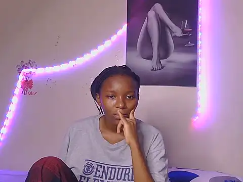 CocoKiss03 stripchat live cam model