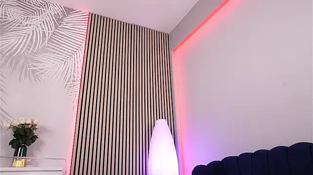 ZaraFuckDoll stripchat live cam model