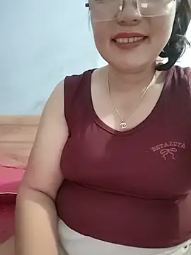 -Titihan- stripchat live cam model