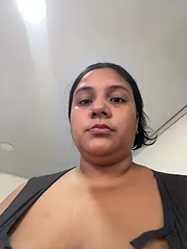Rouusss stripchat live cam model