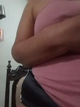 Pupi-Lanegra stripchat live cam model