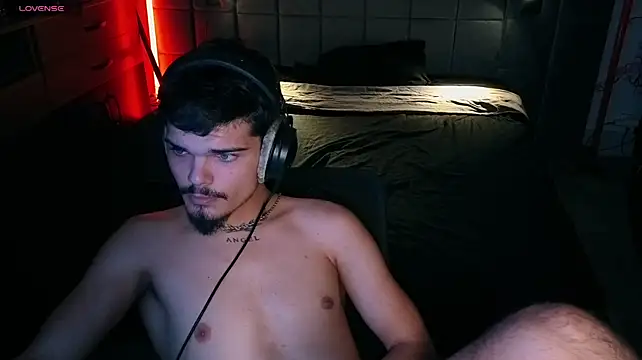 JordanShow stripchat live cam model