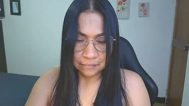 LissafeetHott stripchat live cam model